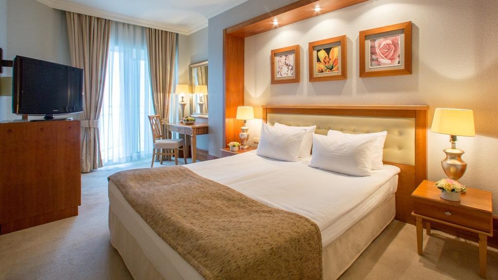 Rixos-Prykarpattya Resort Trouskavets Extérieur photo