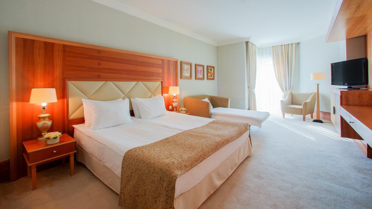 Rixos-Prykarpattya Resort Trouskavets Extérieur photo